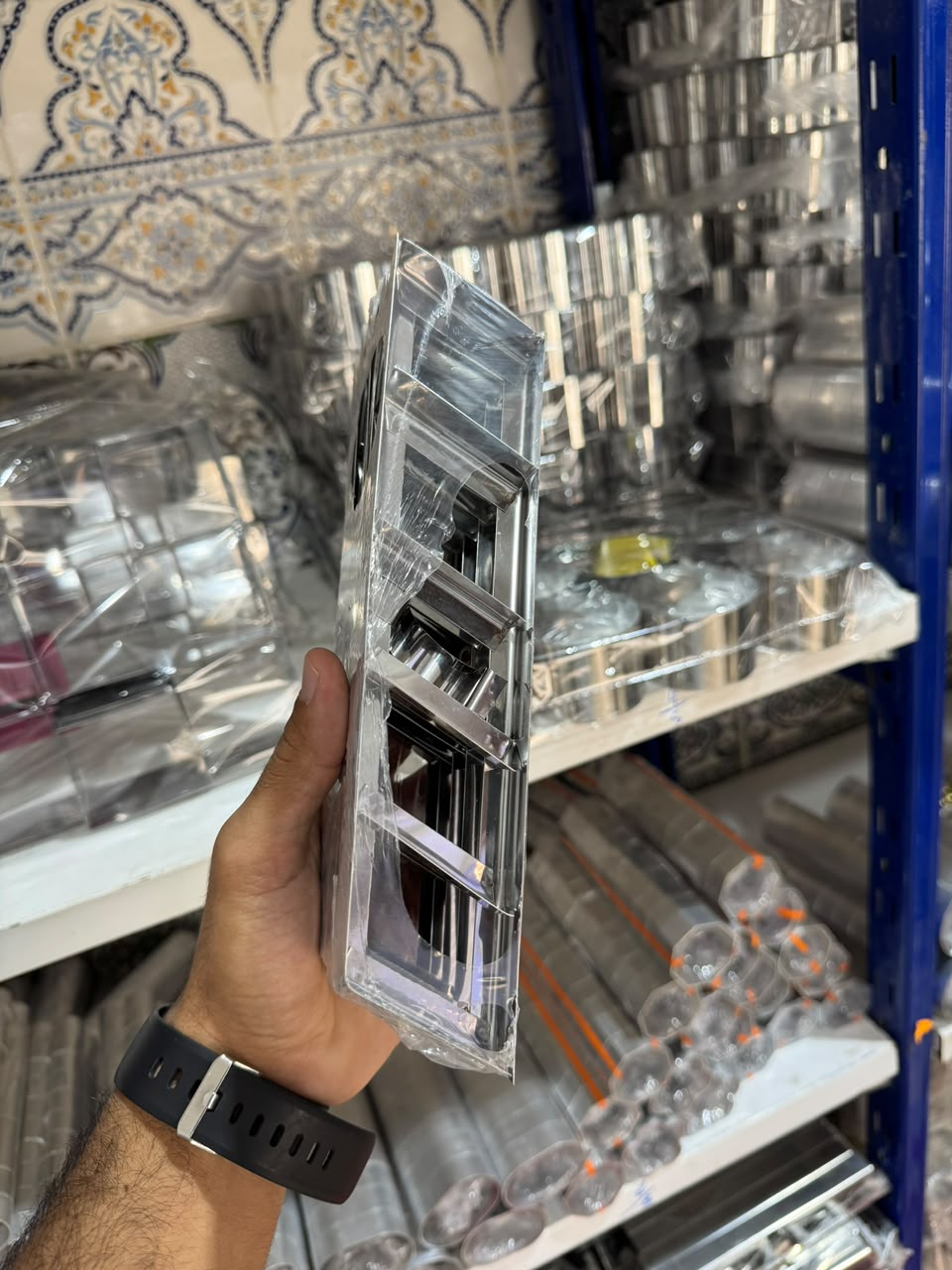 منتج لوكال رقم 99
